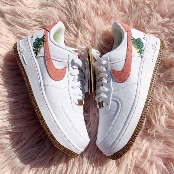 New Nike Women’s Air Force 1 Special Edition - Picture 3 of 8